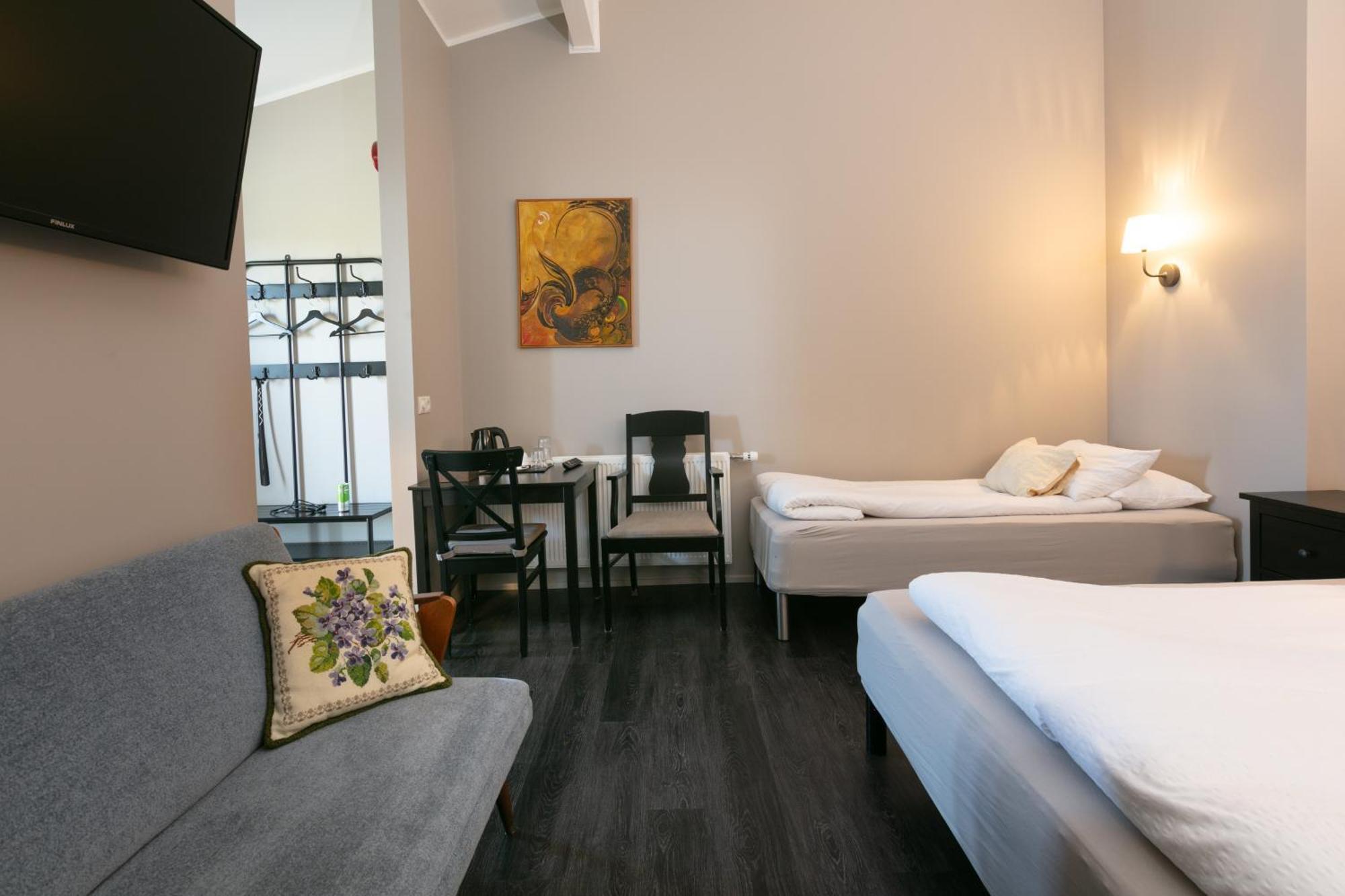 Karuna Guesthouse Saudarkrokur Ngoại thất bức ảnh