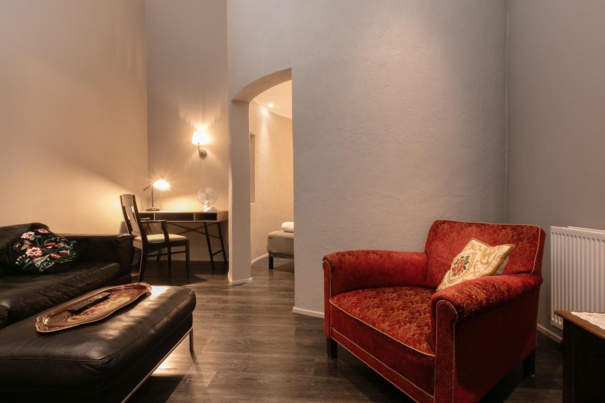 Karuna Guesthouse Saudarkrokur Ngoại thất bức ảnh