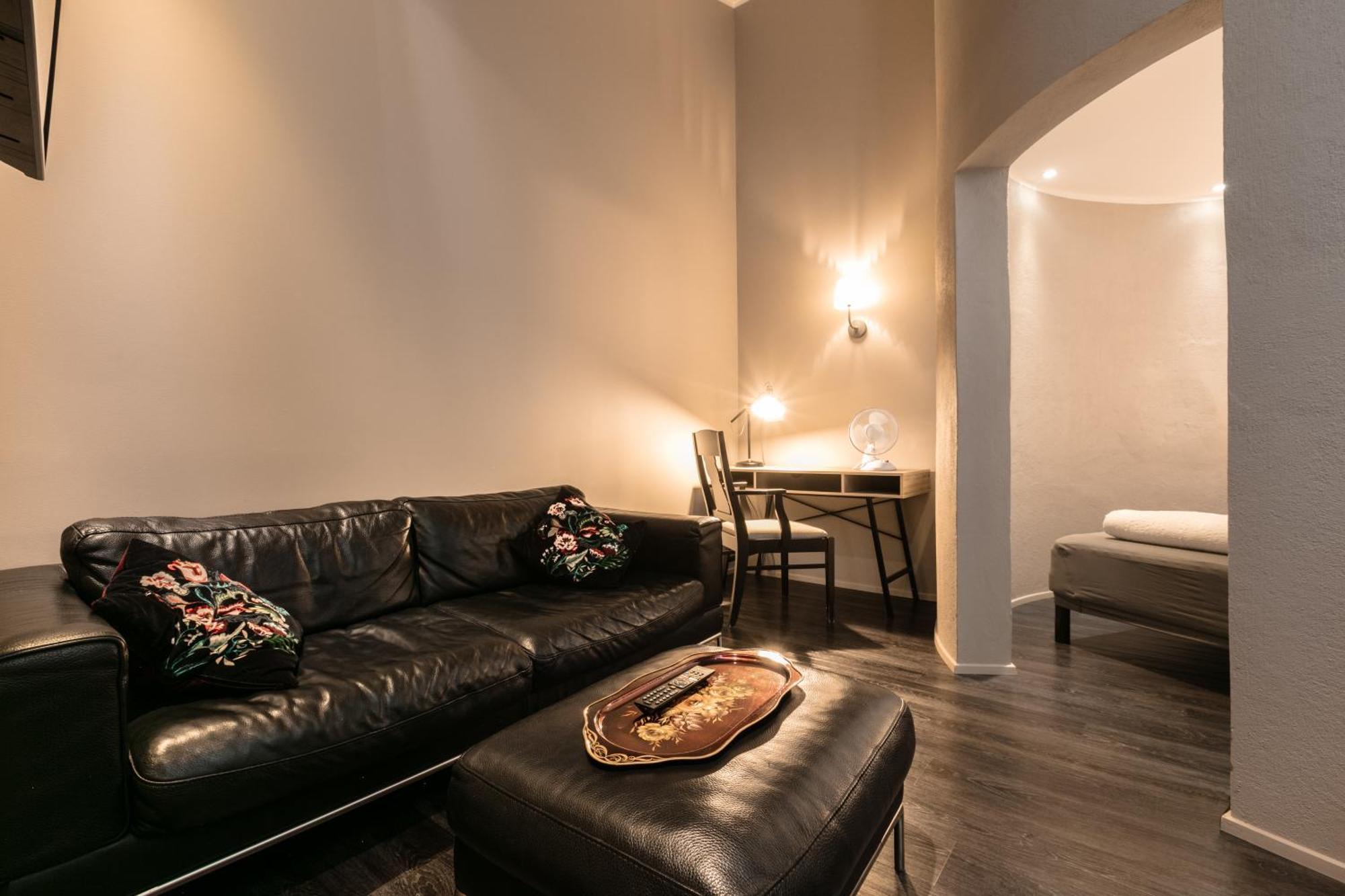 Karuna Guesthouse Saudarkrokur Ngoại thất bức ảnh