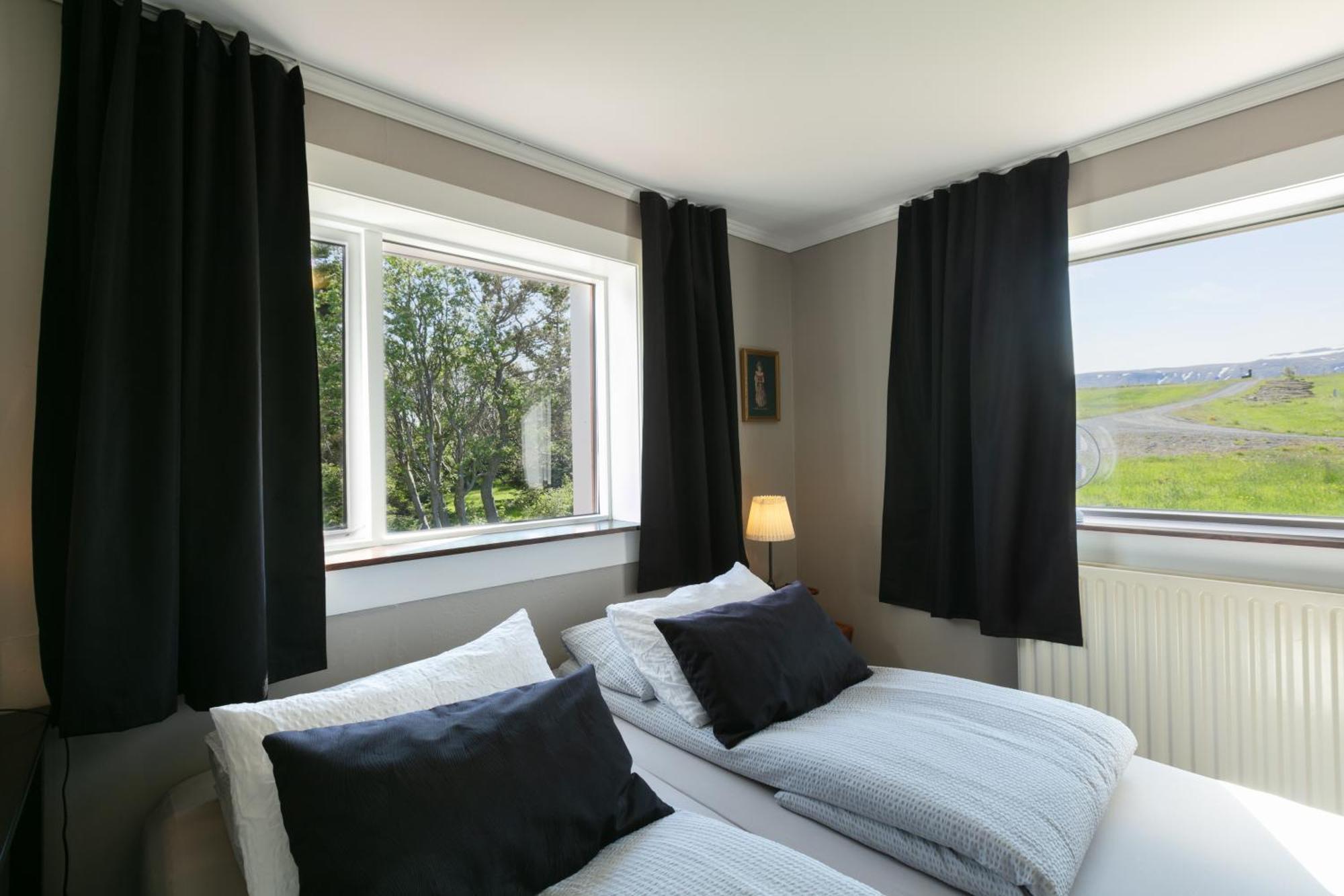 Karuna Guesthouse Saudarkrokur Ngoại thất bức ảnh